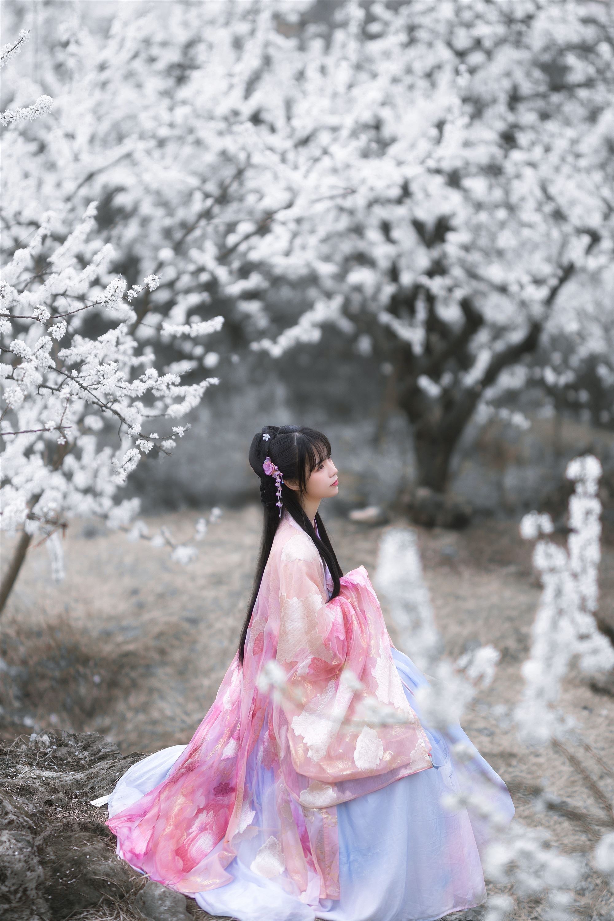 YITUYU艺图语 2021.08.28 杏花弦外雨 赵瑞洁_ez